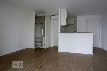 Sala Armários de kitnet/studio para alugar com 1 quarto, 41m² em Sumarezinho, São Paulo