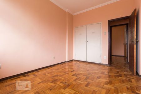 Quarto 2 de apartamento para alugar com 3 quartos, 107m² em Centro, Belo Horizonte