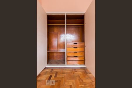 Quarto 2 de apartamento para alugar com 3 quartos, 107m² em Centro, Belo Horizonte