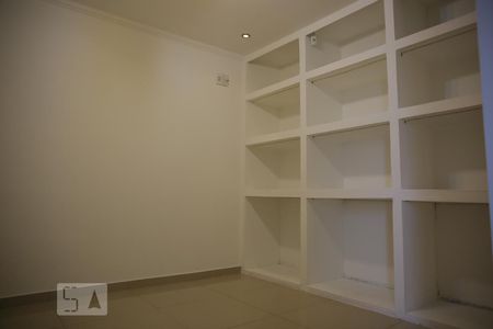 Apartamento à venda com 40m², 1 quarto e 1 vagaQuarto 1 com suíte - Armários