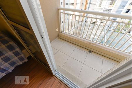 Apartamento à venda com 65m², 2 quartos e 1 vaga Apartamento à venda com 65m², 2 quartos e 1 vagaVaranda