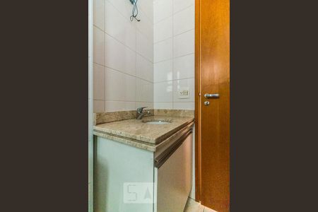 Banheiro de apartamento para alugar com 3 quartos, 80m² em Vila Pompéia, São Paulo