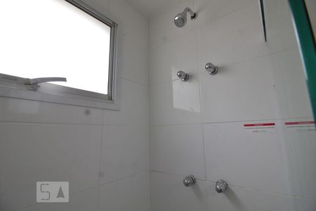 Apartamento para alugar com 104m², 3 quartos e 2 vagasChuveiro