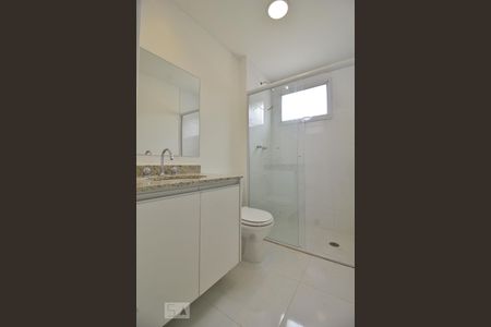 Apartamento para alugar com 104m², 3 quartos e 2 vagasBanheiro da suíte