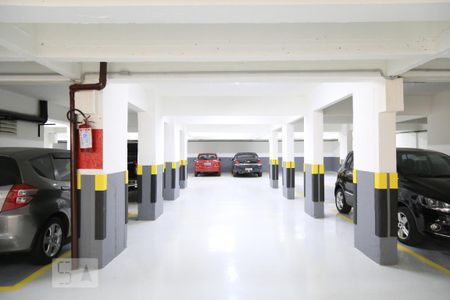 Garagem de apartamento para alugar com 1 quarto, 71m² em Vila Isolina Mazzei, São Paulo