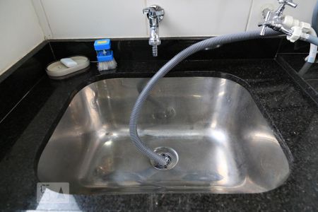 Tanque de apartamento para alugar com 1 quarto, 71m² em Vila Isolina Mazzei, São Paulo