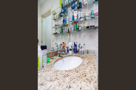 Casa para alugar com 74m², 2 quartos e 1 vagaBanheiro social