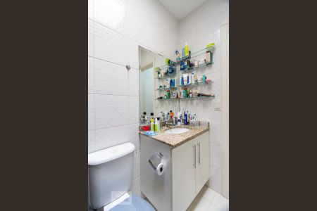 Banheiro social de casa para alugar com 2 quartos, 74m² em Vila Monte Alegre, São Paulo