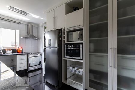 Apartamento para alugar com 150m², 2 quartos e 3 vagas Apartamento para alugar com 150m², 2 quartos e 3 vagasCozinha