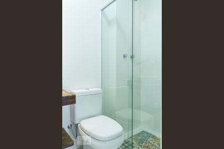 Banheiro Social de apartamento para alugar com 2 quartos, 64m² em Botafogo, Rio de Janeiro