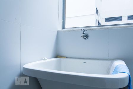 Apartamento para alugar com 64m², 2 quartos e 1 vagaÁrea de Serviço