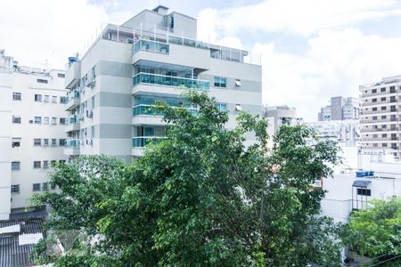 Apartamento para alugar com 64m², 2 quartos e 1 vagaVista - Varanda - Quarto - Suíte