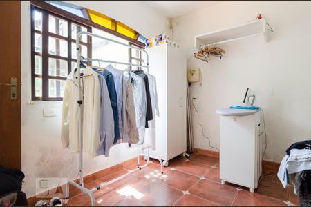 Casa à venda com 360m², 4 quartos e 4 vagas Casa à venda com 360m², 4 quartos e 4 vagasÁrea de Serviço