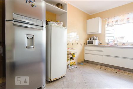 Casa à venda com 360m², 4 quartos e 4 vagas Casa à venda com 360m², 4 quartos e 4 vagasCopa e Cozinha