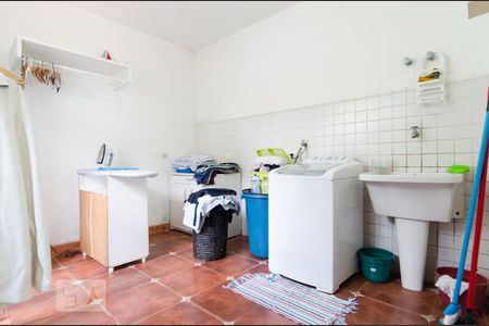 Casa à venda com 360m², 4 quartos e 4 vagas Casa à venda com 360m², 4 quartos e 4 vagasÁrea de Serviço