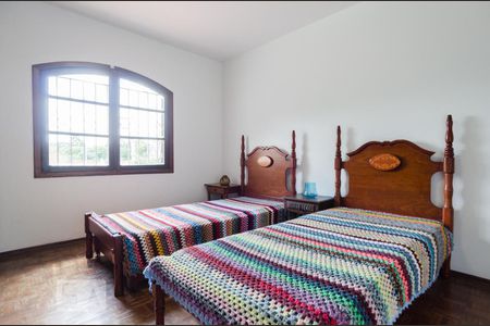 Casa à venda com 360m², 4 quartos e 4 vagas Casa à venda com 360m², 4 quartos e 4 vagasQuarto da Suíte de Hóspedes
