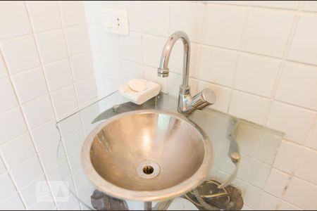 Casa à venda com 360m², 4 quartos e 4 vagas Casa à venda com 360m², 4 quartos e 4 vagasBanheiro Externo