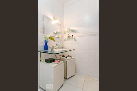 Casa à venda com 360m², 4 quartos e 4 vagas Casa à venda com 360m², 4 quartos e 4 vagasBanheiro da Suíte 1