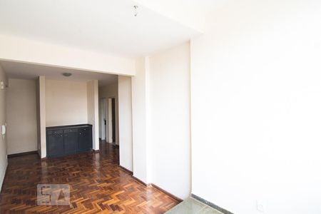 Sala 2 de apartamento à venda com 4 quartos, 80m² em Santo Antônio, Belo Horizonte