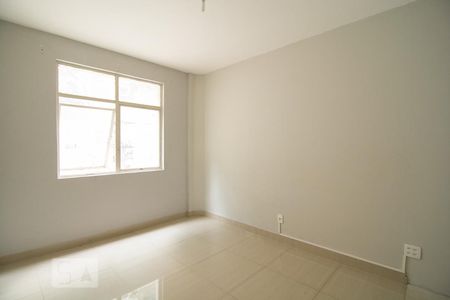 Apartamento à venda com 80m², 4 quartos e 1 vagaQuarto