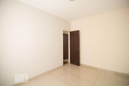 Apartamento à venda com 80m², 4 quartos e 1 vagaQuarto