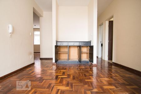 Sala 2 de apartamento à venda com 4 quartos, 80m² em Santo Antônio, Belo Horizonte
