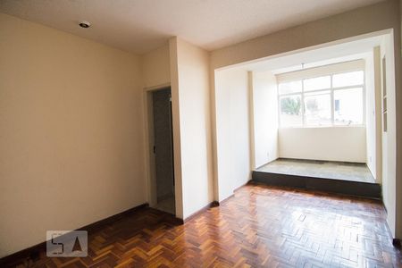 Sala 2 de apartamento à venda com 4 quartos, 80m² em Santo Antônio, Belo Horizonte