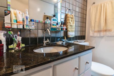 Banheiro de apartamento para alugar com 2 quartos, 80m² em Centro, Santo André