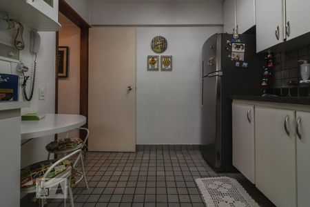 Apartamento para alugar com 80m², 2 quartos e 2 vagasCozinha
