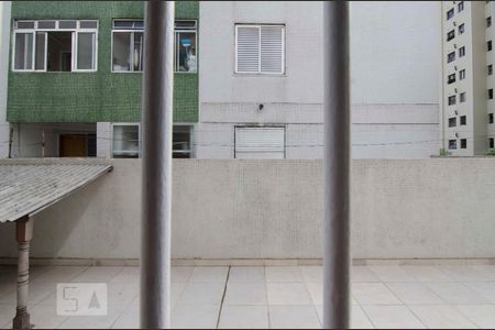 Vista Quarto 1 de apartamento para alugar com 2 quartos, 98m² em Vila Ester (zona Norte), São Paulo