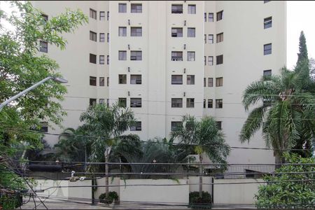 Quarto 2 de apartamento para alugar com 2 quartos, 98m² em Vila Ester (zona Norte), São Paulo