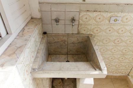Casa para alugar com 100m², 2 quartos e sem vagaPia da Area de Serviço 