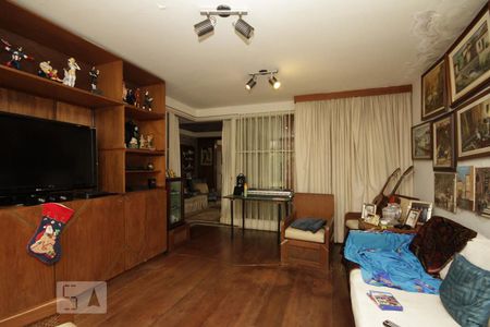 Sala de casa para alugar com 4 quartos, 500m² em Pacaembu, São Paulo