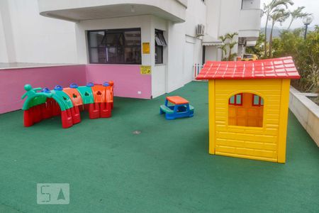 Apartamento à venda com 70m², 2 quartos e 1 vagaParquinho