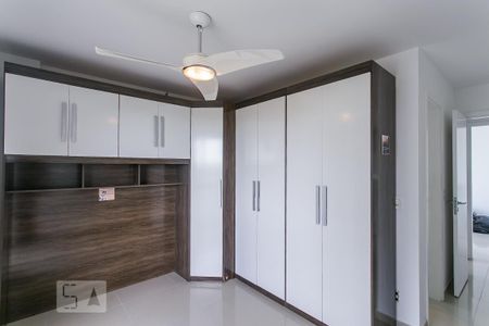 Apartamento à venda com 78m², 2 quartos e 2 vagasSuíte