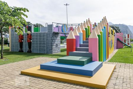 Apartamento à venda com 78m², 2 quartos e 2 vagasPlayground