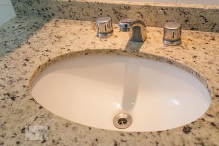 Apartamento à venda com 78m², 2 quartos e 2 vagasDetalhe