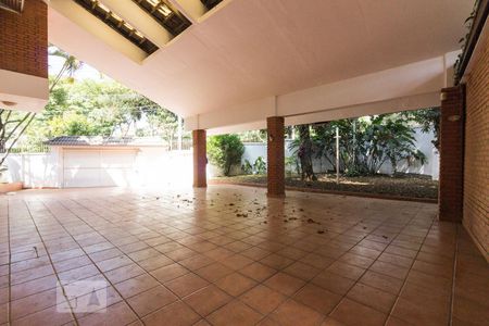 Casa para alugar com 600m², 5 quartos e 6 vagasGaragem