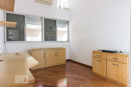 Casa para alugar com 600m², 5 quartos e 6 vagasSuite 1