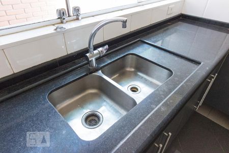 Casa para alugar com 600m², 5 quartos e 6 vagasCozinha