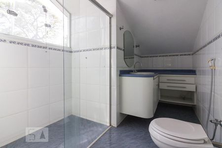 Casa para alugar com 600m², 5 quartos e 6 vagasBanheiro Suite 1