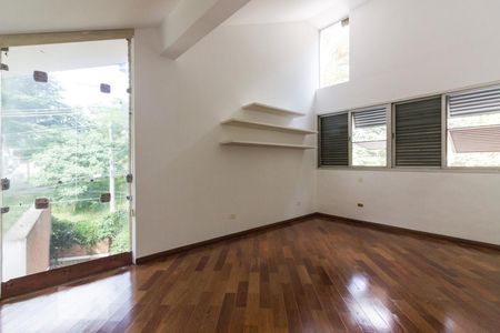 Casa para alugar com 600m², 5 quartos e 6 vagas\Suite 2