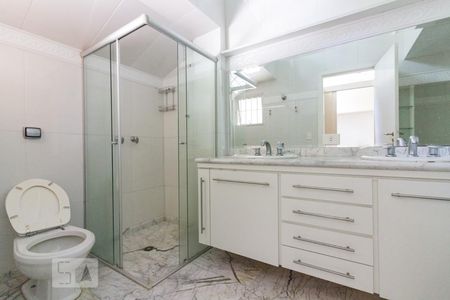 Casa para alugar com 600m², 5 quartos e 6 vagasBanheiro Suite Master