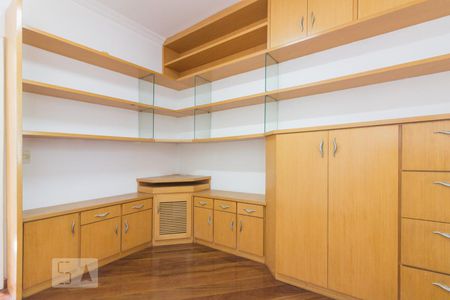 Escritorio de casa para alugar com 5 quartos, 600m² em Jardim São Bento, São Paulo