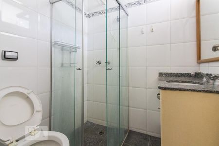 Casa para alugar com 600m², 5 quartos e 6 vagasBanheiro Suite Inferior