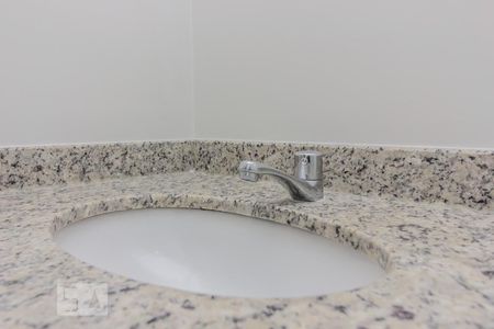 Apartamento para alugar com 62m², 2 quartos e 1 vaga Apartamento para alugar com 62m², 2 quartos e 1 vagaBanheiro