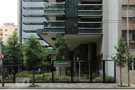 Apartamento para alugar com 30m², 1 quarto e 1 vaga Apartamento para alugar com 30m², 1 quarto e 1 vagaFachada