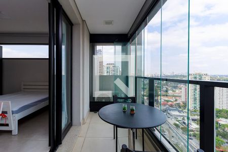 Varanda de kitnet/studio para alugar com 1 quarto, 38m² em Campo Belo, São Paulo