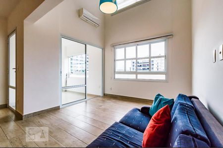 Sala de apartamento para alugar com 2 quartos, 135m² em Cambuí, Campinas