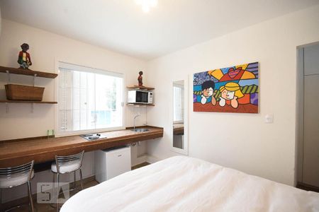 Cozinha de kitnet/studio para alugar com 1 quarto, 26m² em Real Parque, São Paulo